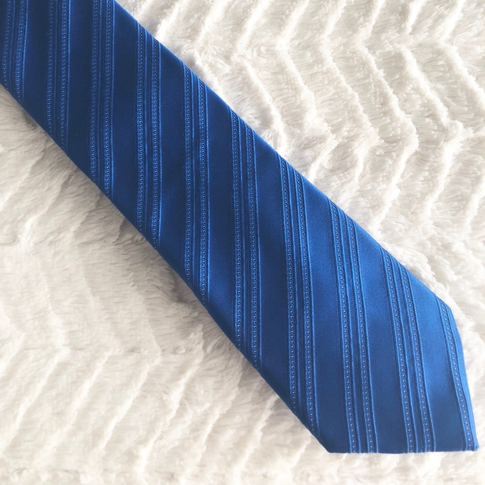New W/O Tags Trump Signature Silk Blue Tie